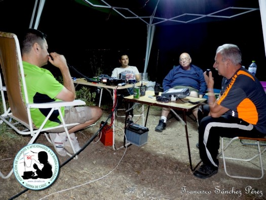Actividad nocturna en CB y 50 MHz.