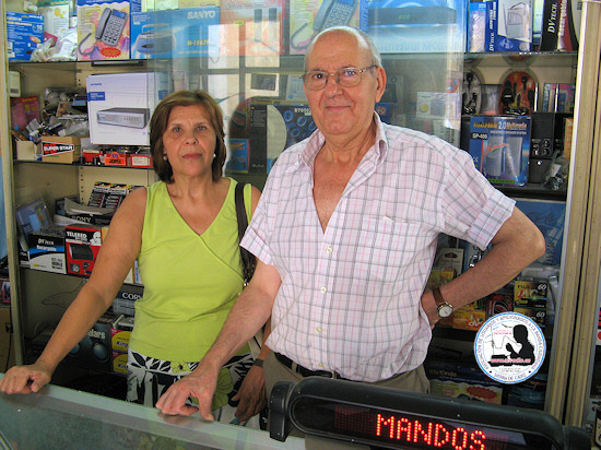 Manuel y señora